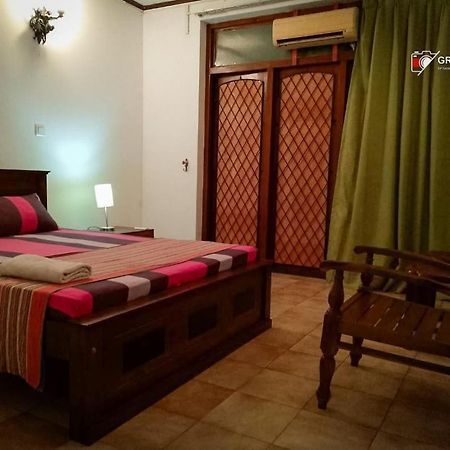 Ceylon Travel And Stay Lodge Battaramulla Exterior photo